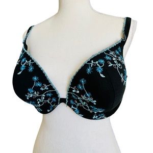 Cacique floral embroidered underwire bra with crystal beads, sz 40 DD
